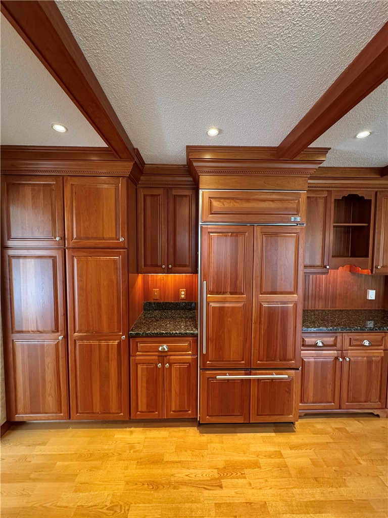 84 Oak Hill Road Horseheads, NY 14845 - Photo 4 of 48 Sub Zero Refrigerator
