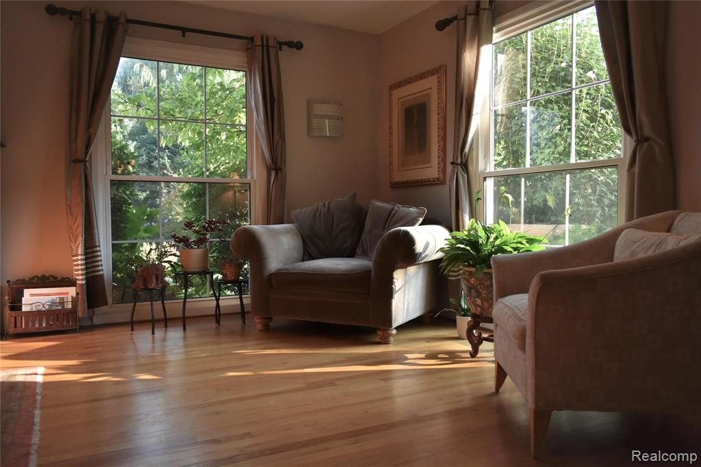 31161 Old Stage Road Beverly Hills, MI 48025 - Photo 15 of 32
