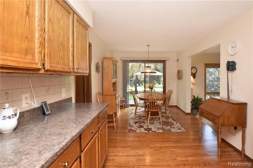 926 Ten Point Drive Rochester Hills, MI 48309 - Photo 10 of 29