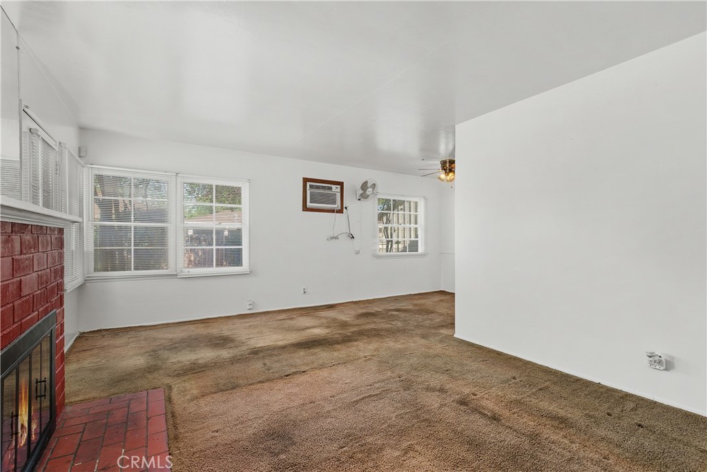 4794 Granada Avenue Riverside, CA 92504 - Photo 11 of 45