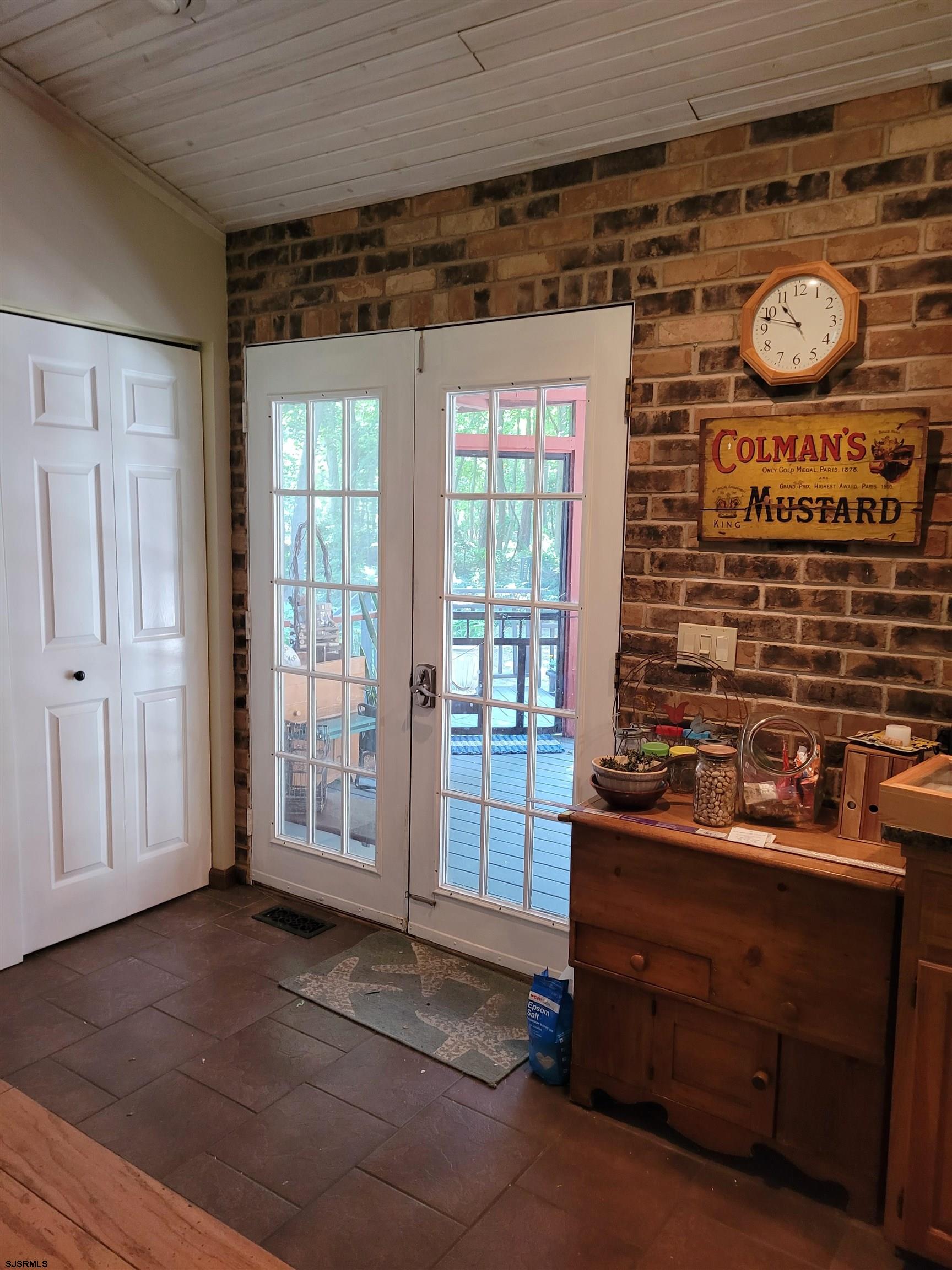 172 Leeds Point Road Galloway Township, NJ 08205 - Photo 2 of 22 Gallery Image 2