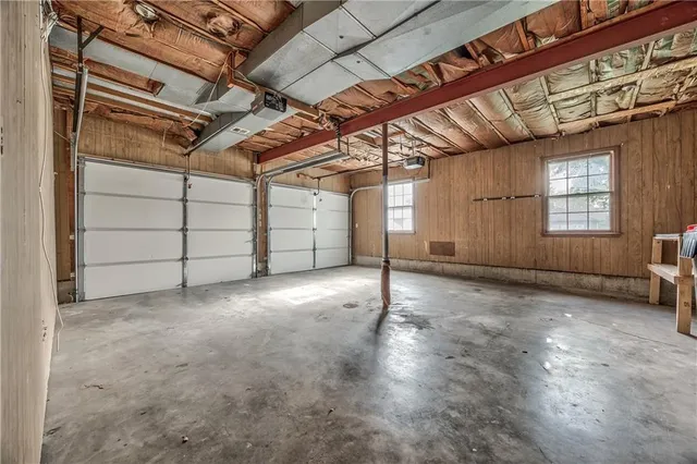 $268,000 | 529 Southwest Windmill Lane, Lee's Summit, MO 64082