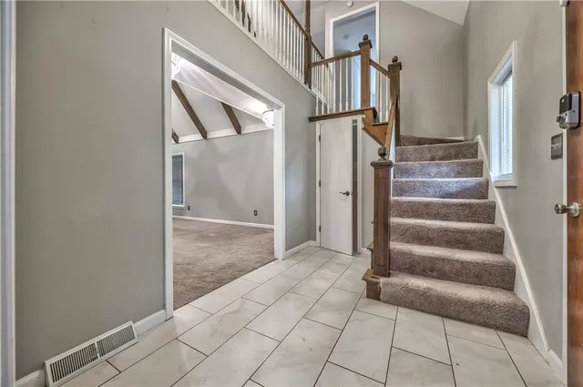 $268,000 | 529 Southwest Windmill Lane, Lee's Summit, MO 64082