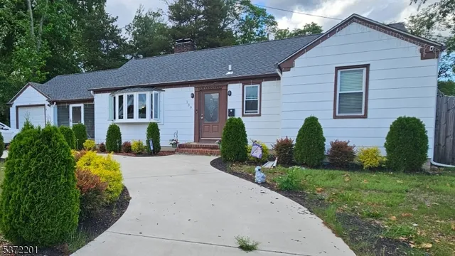 $375,000 | 139 Blackwood Road, Clementon, NJ 08021