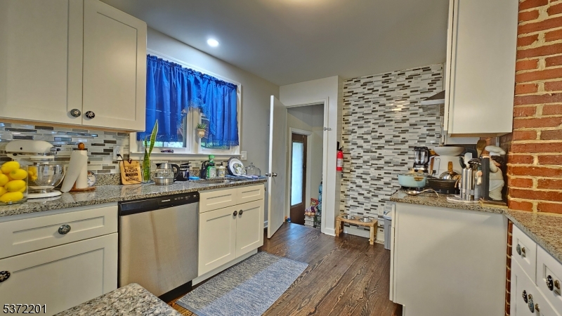 139 Blackwood Road Clementon, NJ 08021 - Photo 4 of 25