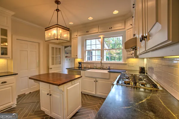 $575,500 | 209 Sherwood Road Southwest, Rome, GA 30165