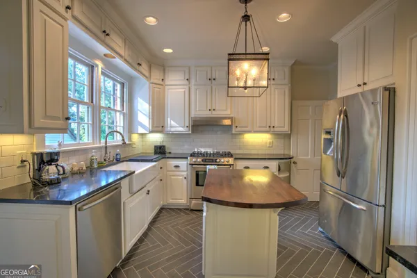 $575,500 | 209 Sherwood Road Southwest, Rome, GA 30165
