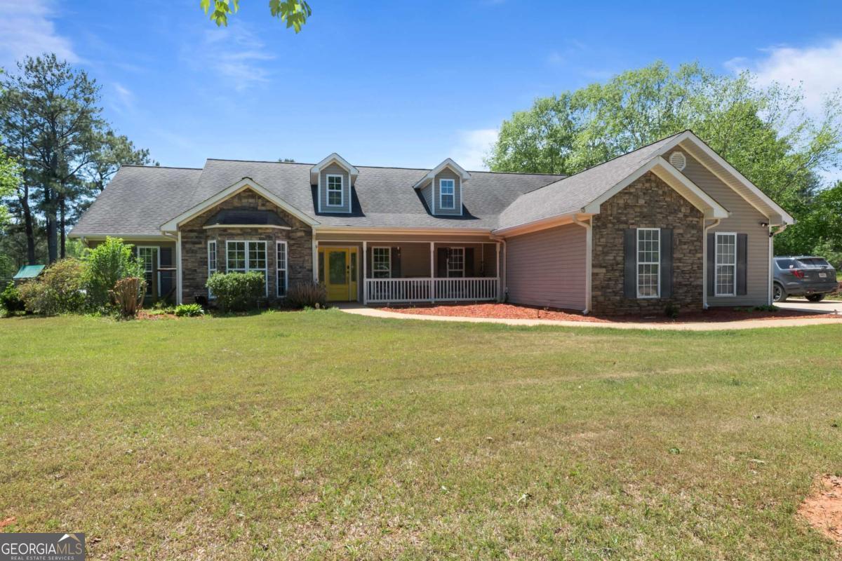80 Creekside Road Hogansville, GA 30230 - Photo 1 of 40