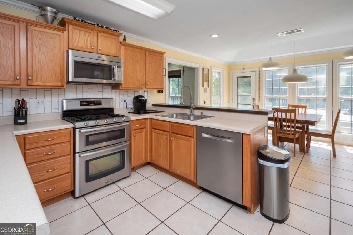 80 Creekside Road Hogansville, GA 30230 - Photo 13 of 40