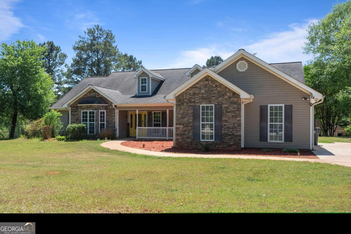 80 Creekside Road Hogansville, GA 30230 - Photo 3 of 40