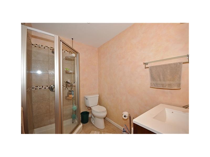 2905 Cardigan Road Indianapolis, IN 46268 - Photo 5 of 5 Gallery Image 5
