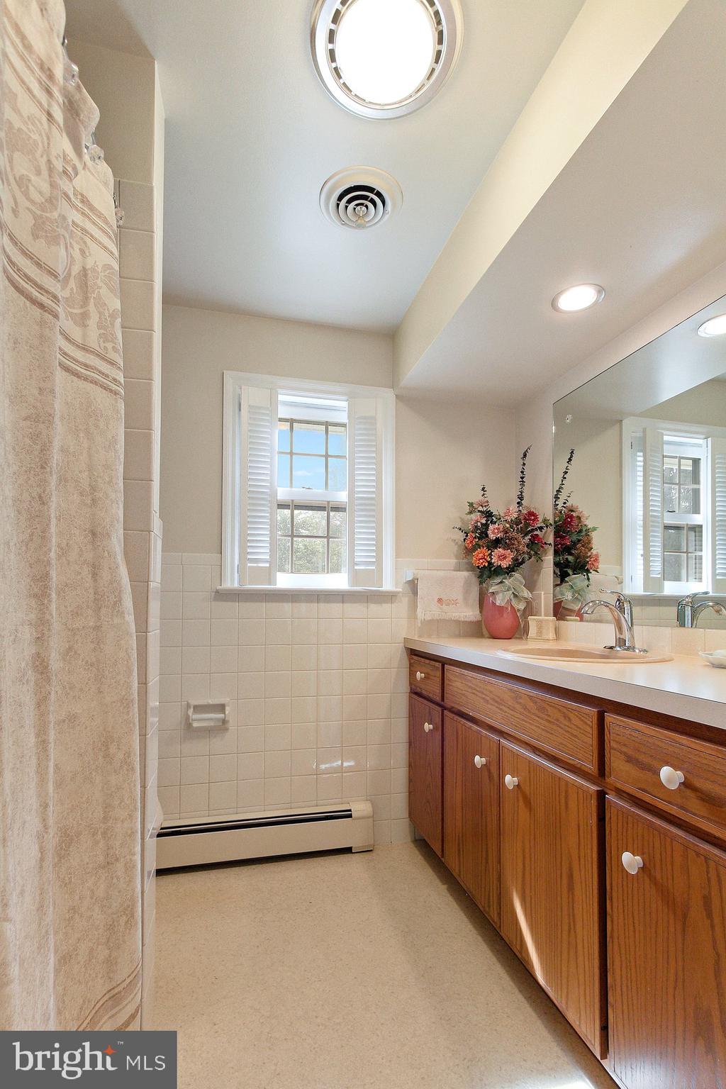 328 Rhoda Drive Lancaster, PA 17601 - Photo 15 of 28 Gallery Image 15