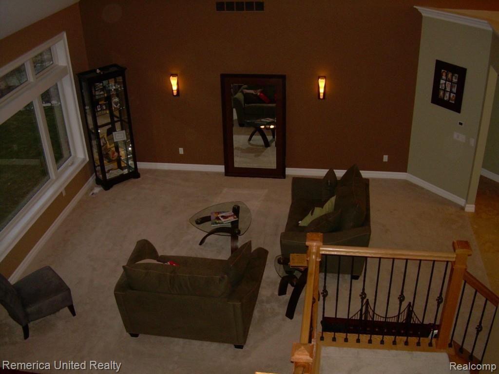 3467 East Commerce Road Commerce Township, MI 48382 - Photo 17 of 36 View of Great Room from Upper Level Loft