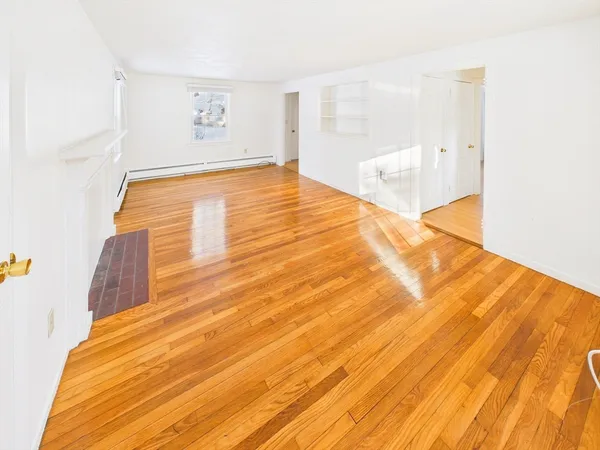 $3,700 | 24 Walpole Street, Dover, MA 02030