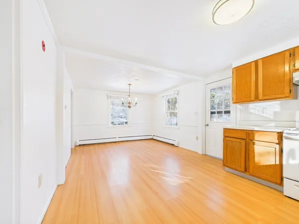 $3,700 | 24 Walpole Street, Dover, MA 02030