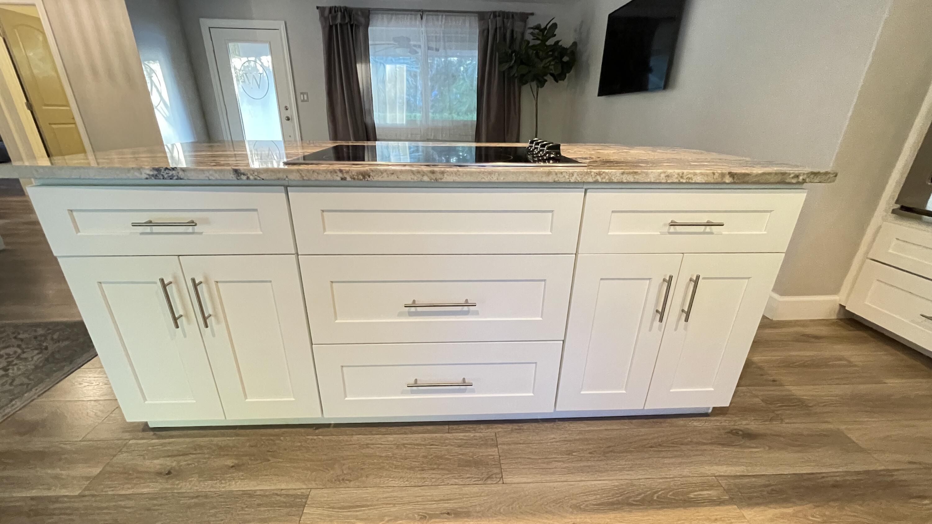 103 East Riverside Drive Jupiter, FL 33469 - Photo 11 of 66 Kitchen Island