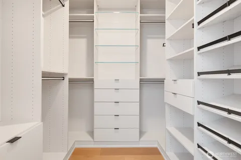 $2,850,000 | 121 Stewart Street, Unit 3704, Seattle, WA 98101