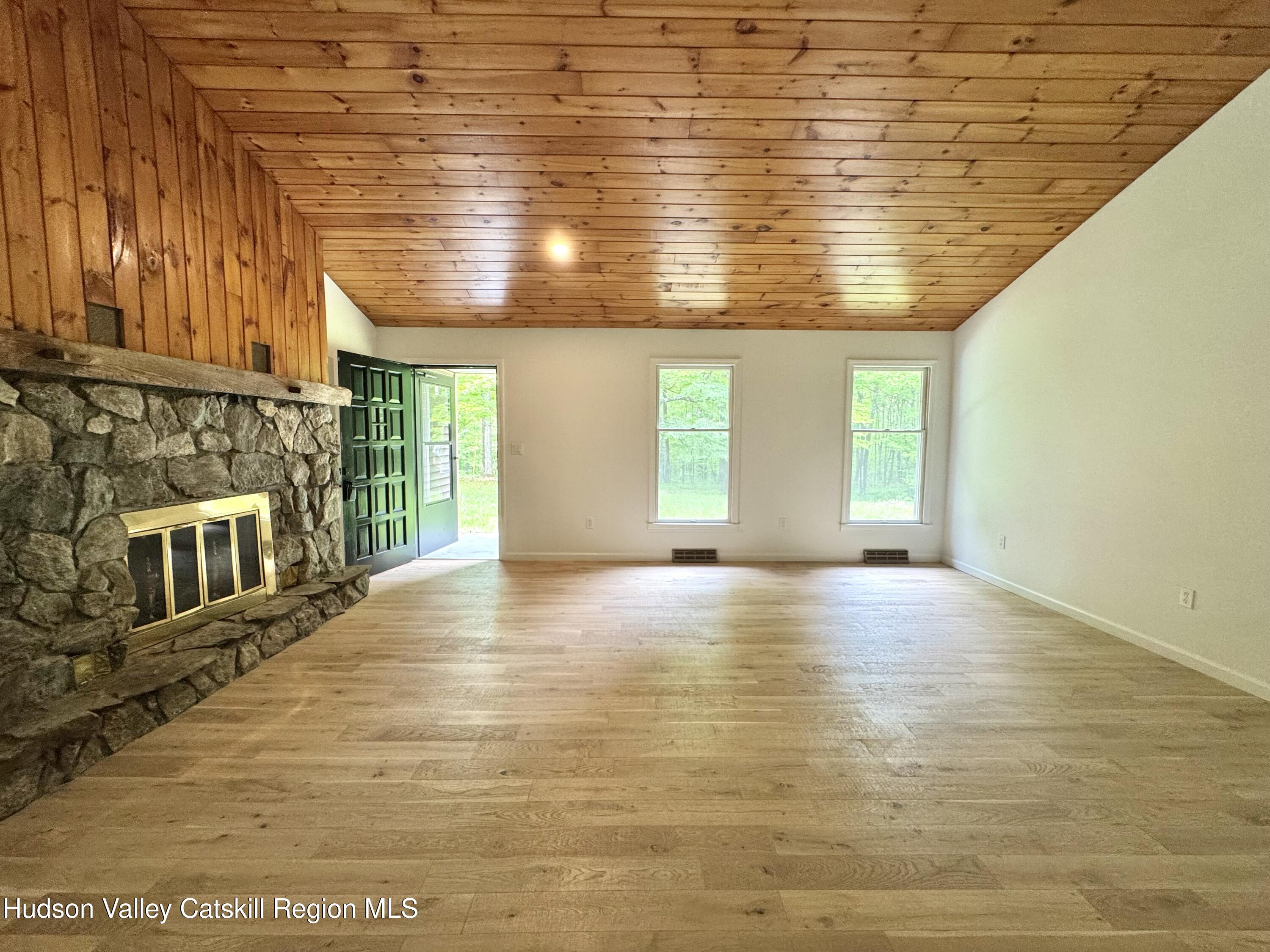 173 Valley Road Catskill, NY 12414 - Photo 5 of 33 #4a