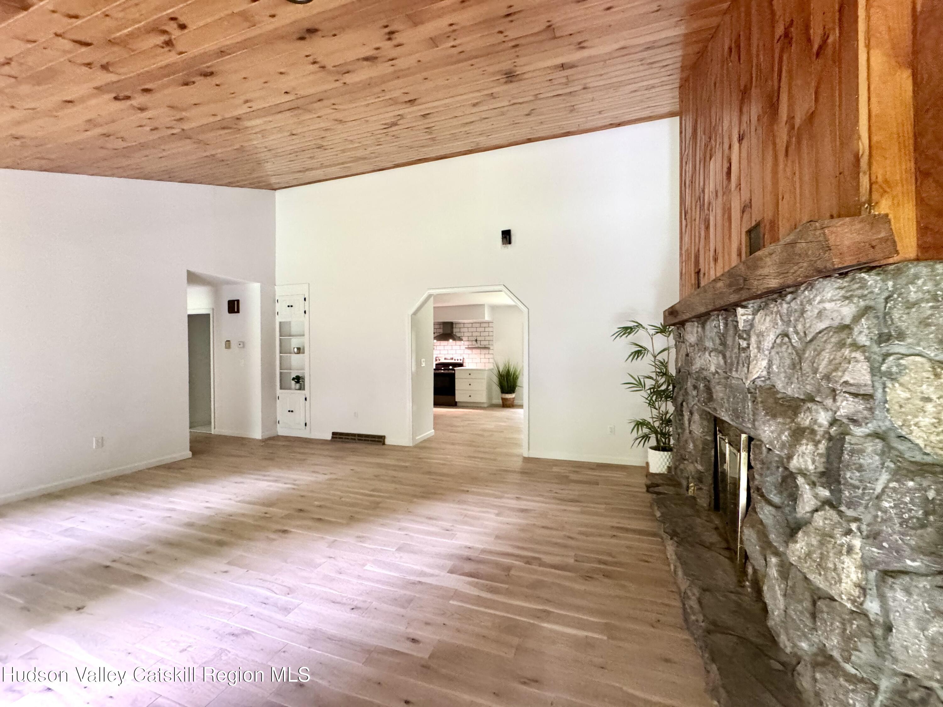 173 Valley Road Catskill, NY 12414 - Photo 6 of 33 #5