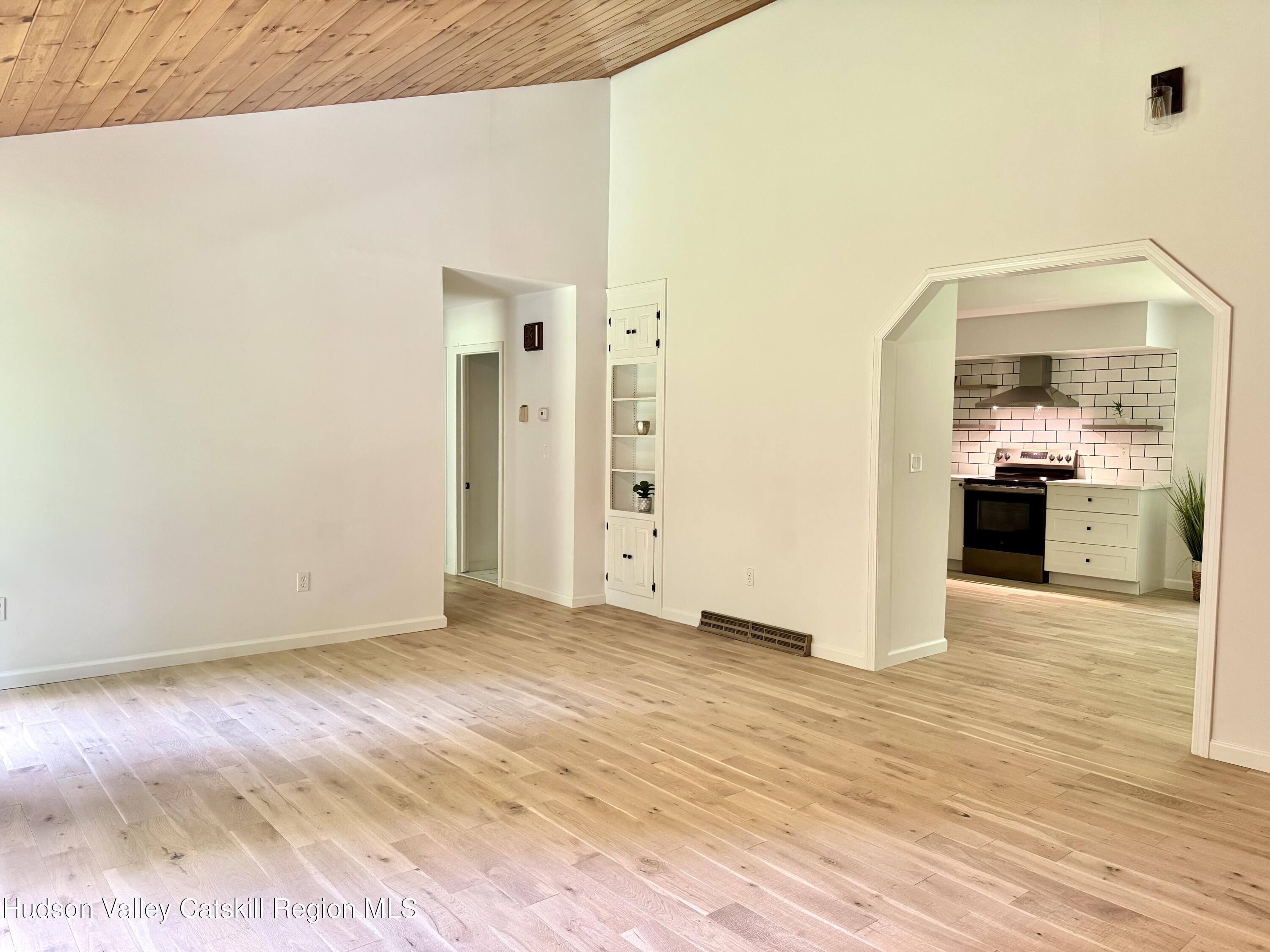 173 Valley Road Catskill, NY 12414 - Photo 9 of 33 #6b
