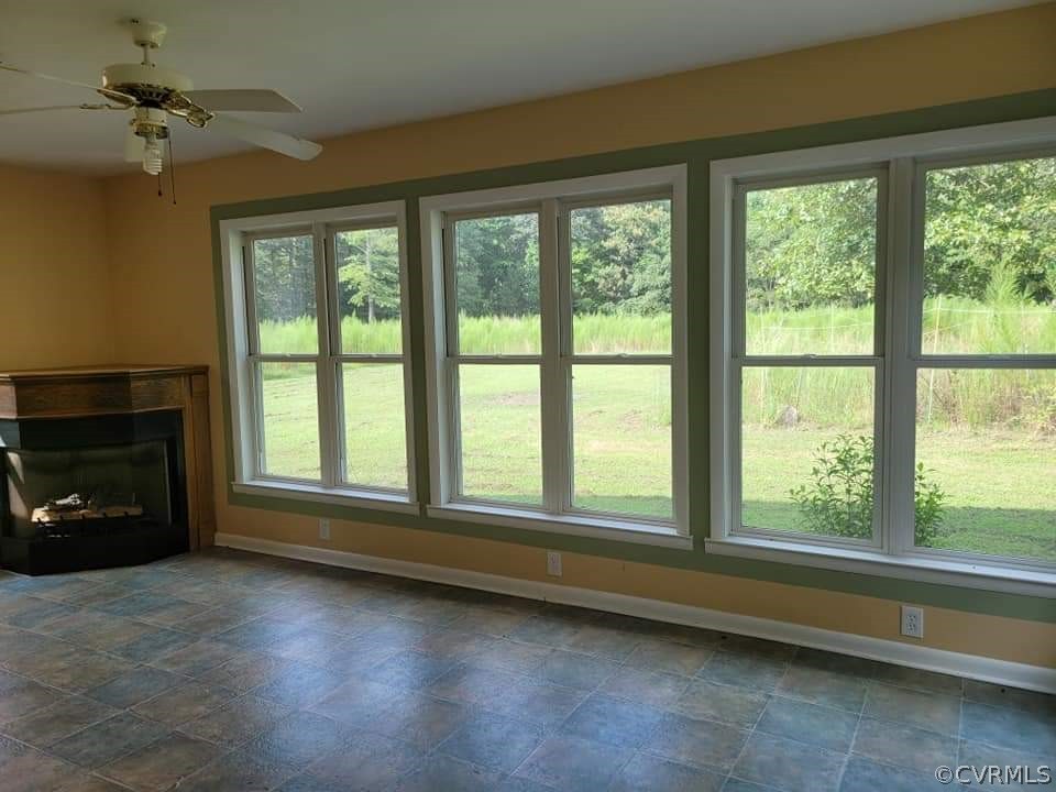 571 Freemans Pond Road Wakefield, VA 23888 - Photo 4 of 16