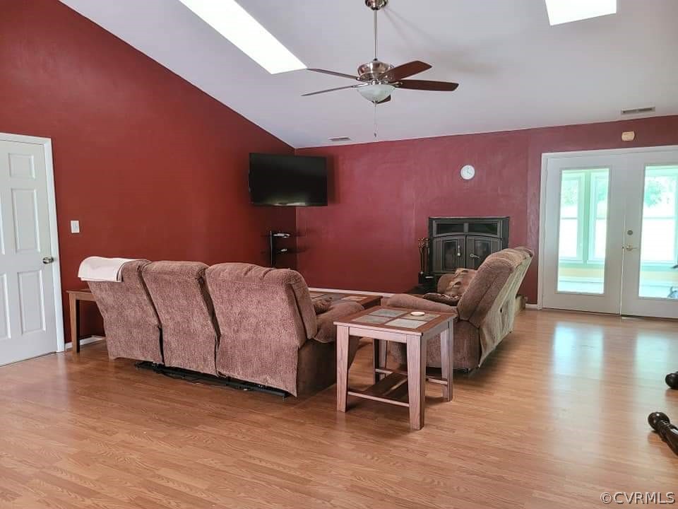 571 Freemans Pond Road Wakefield, VA 23888 - Photo 10 of 16