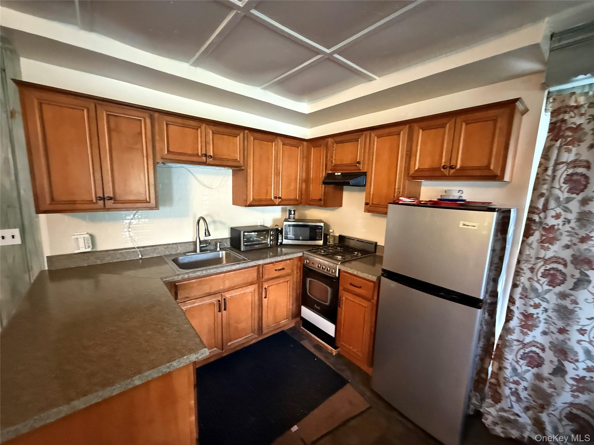 649 Lakes Road Monroe, NY 10950 - Photo 9 of 14 Gallery Image 9