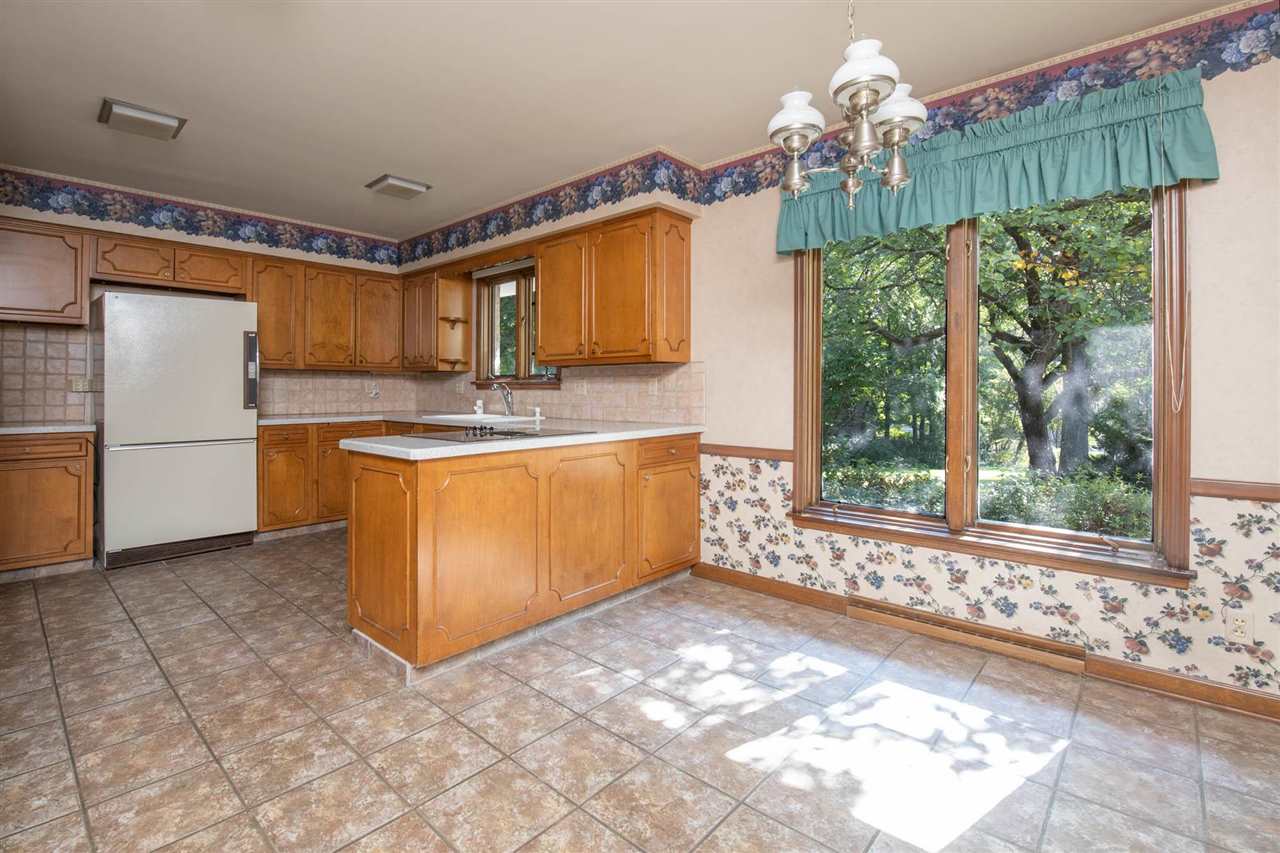 5410 Guilford Road Rockford, IL 61107 - Photo 11 of 36 Gallery Image 11