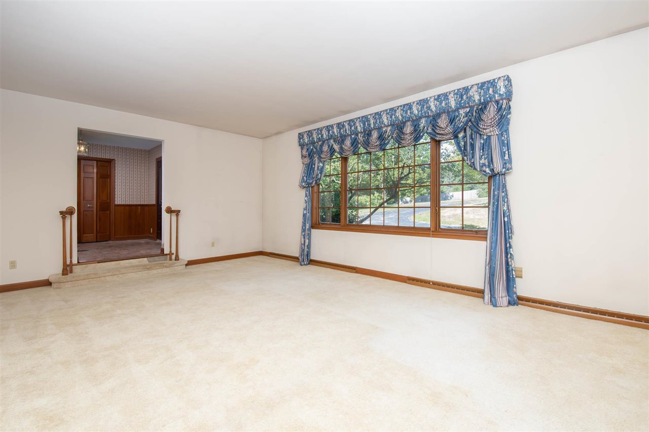 5410 Guilford Road Rockford, IL 61107 - Photo 18 of 36 Gallery Image 18