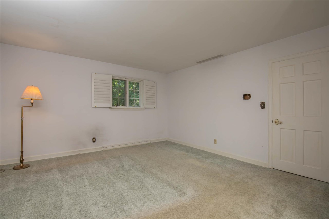 5410 Guilford Road Rockford, IL 61107 - Photo 21 of 36 Gallery Image 21