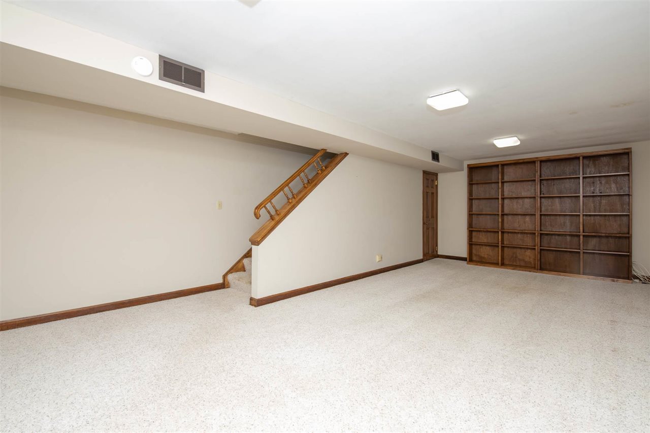 5410 Guilford Road Rockford, IL 61107 - Photo 33 of 36 Gallery Image 33