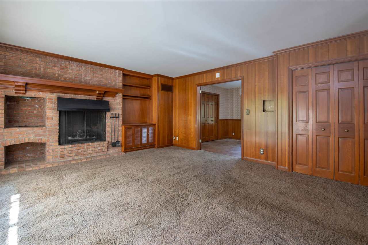 5410 Guilford Road Rockford, IL 61107 - Photo 9 of 36 Gallery Image 9