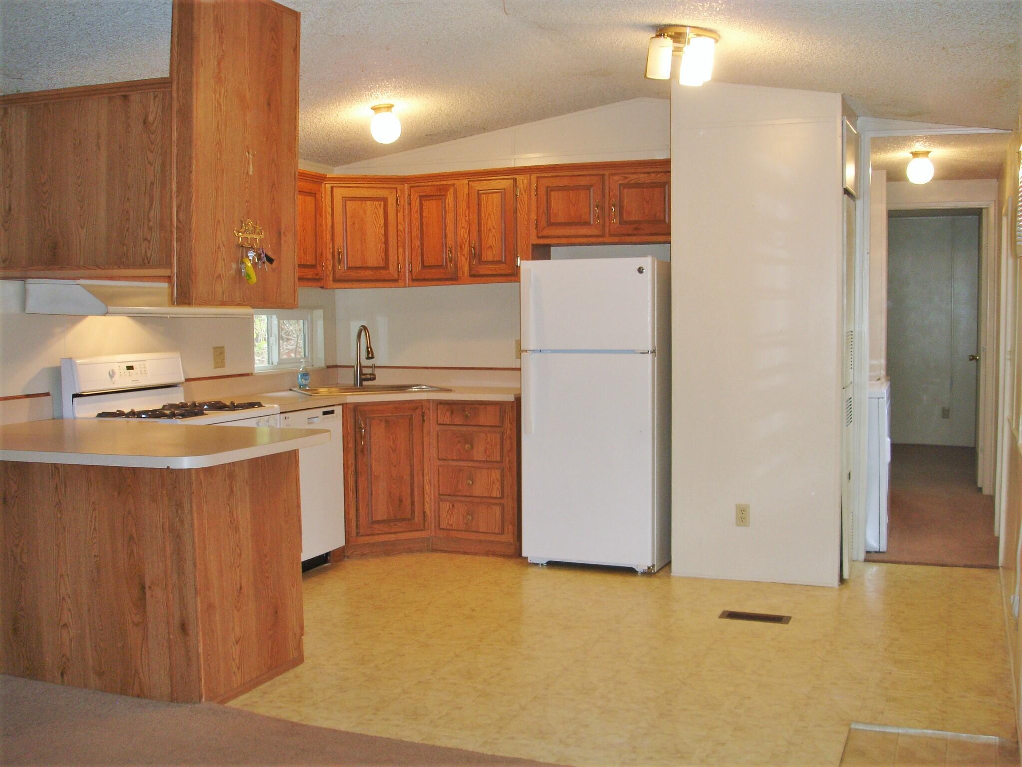 21795 Bend Ferry Road, Unit 4 Red Bluff, CA 96080 - Photo 8 of 65 DSC03873