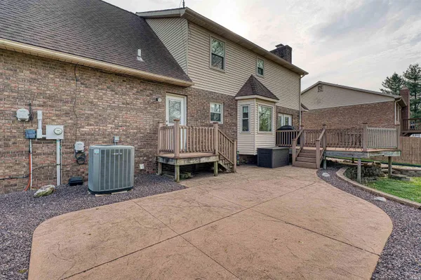 $314,900 | 214 Brookview Drive, Evansville, IN 47711