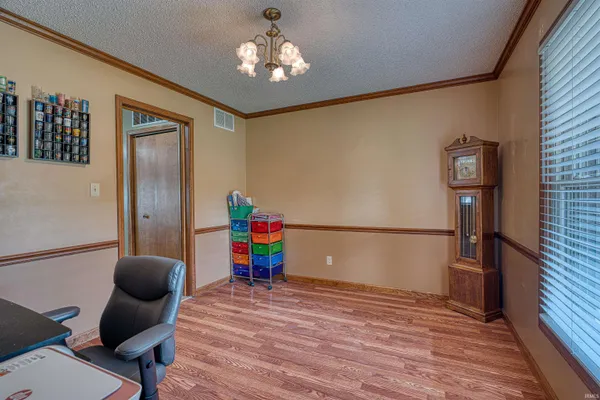 $314,900 | 214 Brookview Drive, Evansville, IN 47711