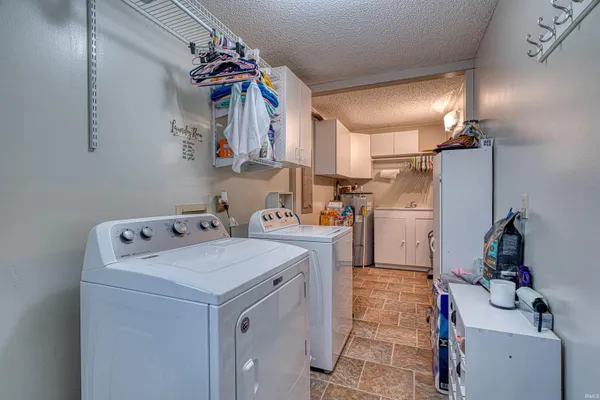 $314,900 | 214 Brookview Drive, Evansville, IN 47711