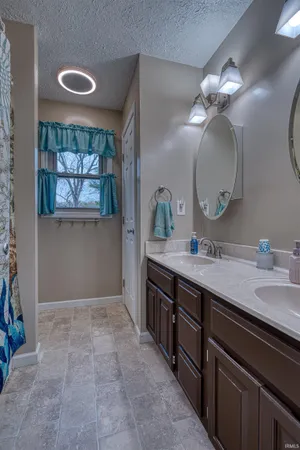 $314,900 | 214 Brookview Drive, Evansville, IN 47711