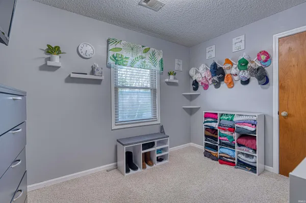 $314,900 | 214 Brookview Drive, Evansville, IN 47711