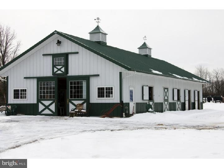 1554 Elephant Road Perkasie, PA 18944 - Photo 4 of 23 Barn