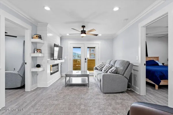 $1,350,000 | 204 West Main Street, Sunset Beach, NC 28468