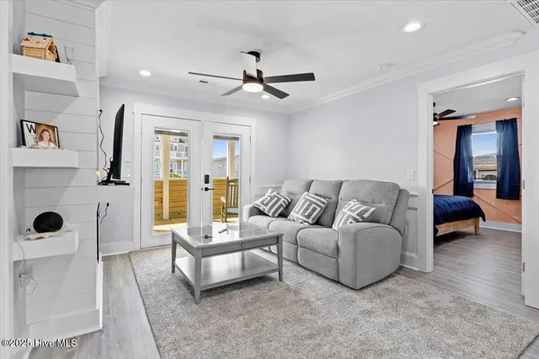 $1,350,000 | 204 West Main Street, Sunset Beach, NC 28468