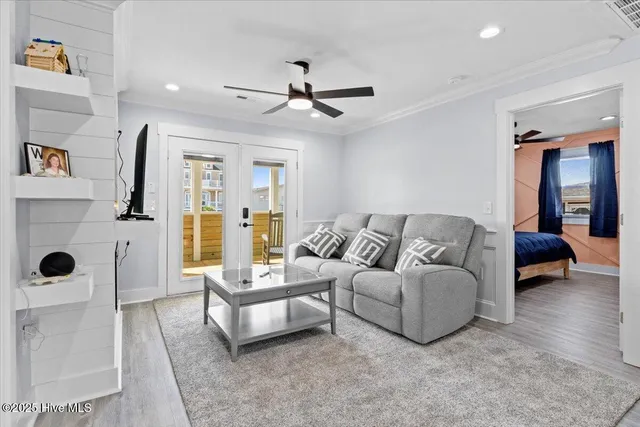 $1,350,000 | 204 West Main Street, Sunset Beach, NC 28468