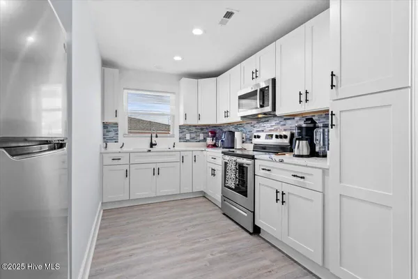 $1,350,000 | 204 West Main Street, Sunset Beach, NC 28468