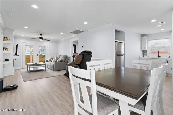 $1,350,000 | 204 West Main Street, Sunset Beach, NC 28468