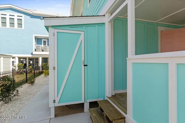 $1,350,000 | 204 West Main Street, Sunset Beach, NC 28468