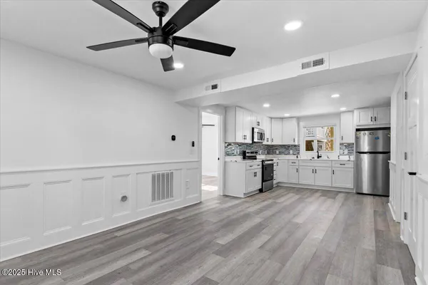 $1,350,000 | 204 West Main Street, Sunset Beach, NC 28468