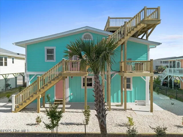 $1,350,000 | 204 West Main Street, Sunset Beach, NC 28468