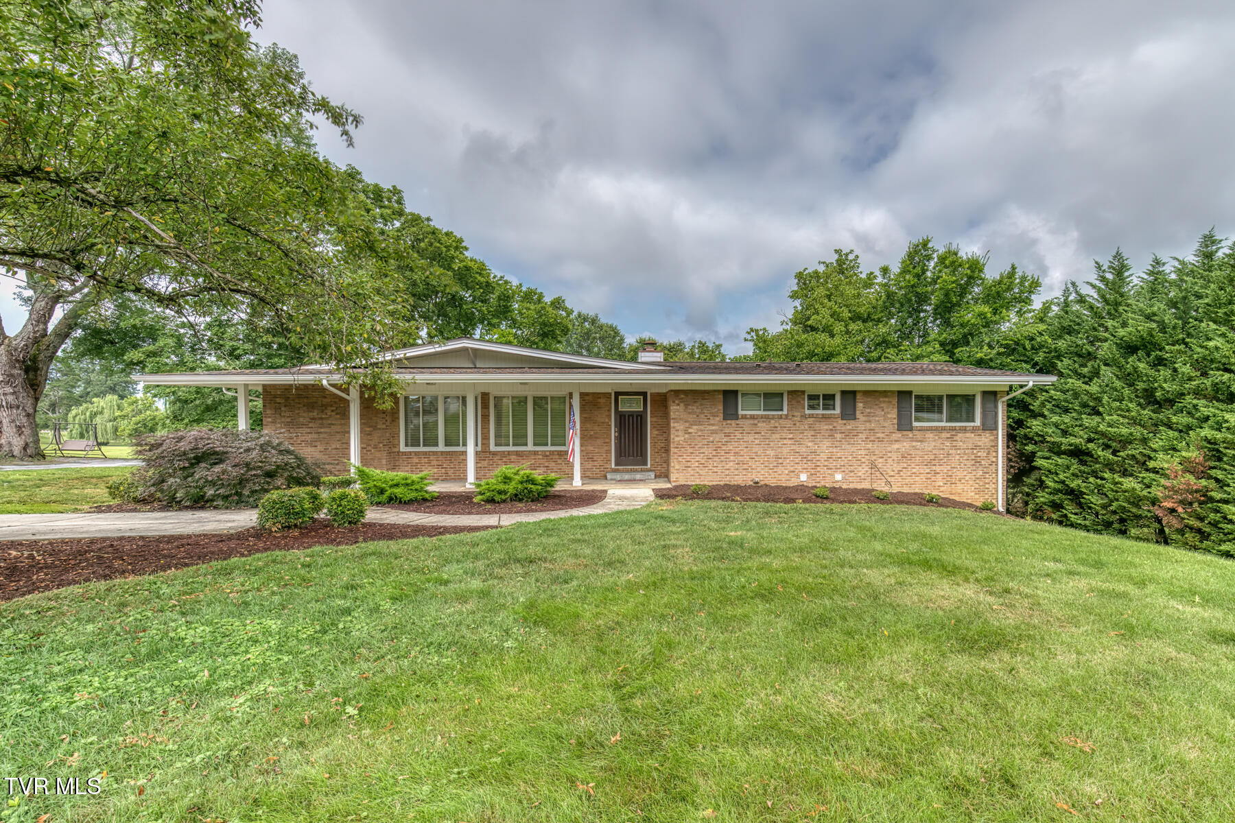 2233 Pendragon Rd-1