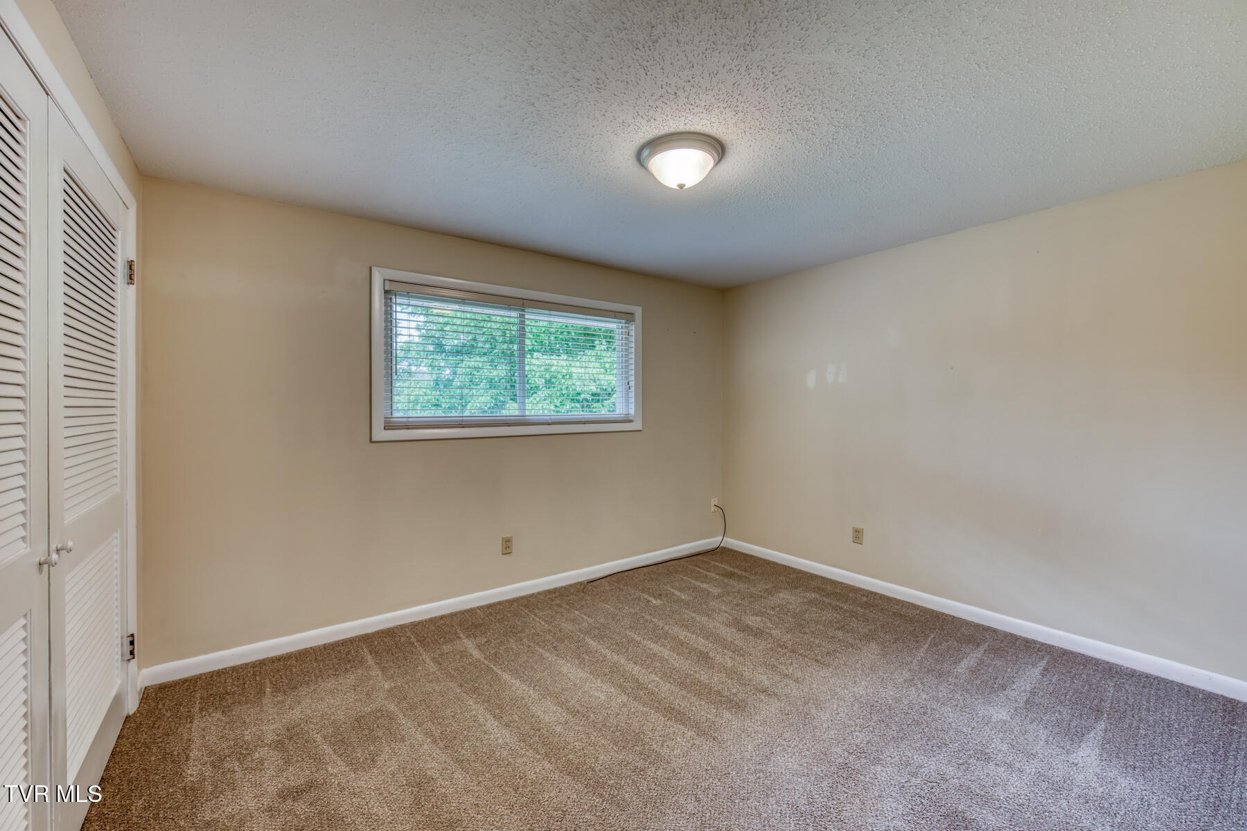 2233 Pendragon Road Kingsport, TN 37660 - Photo 24 of 64 2233 Pendragon Rd-27