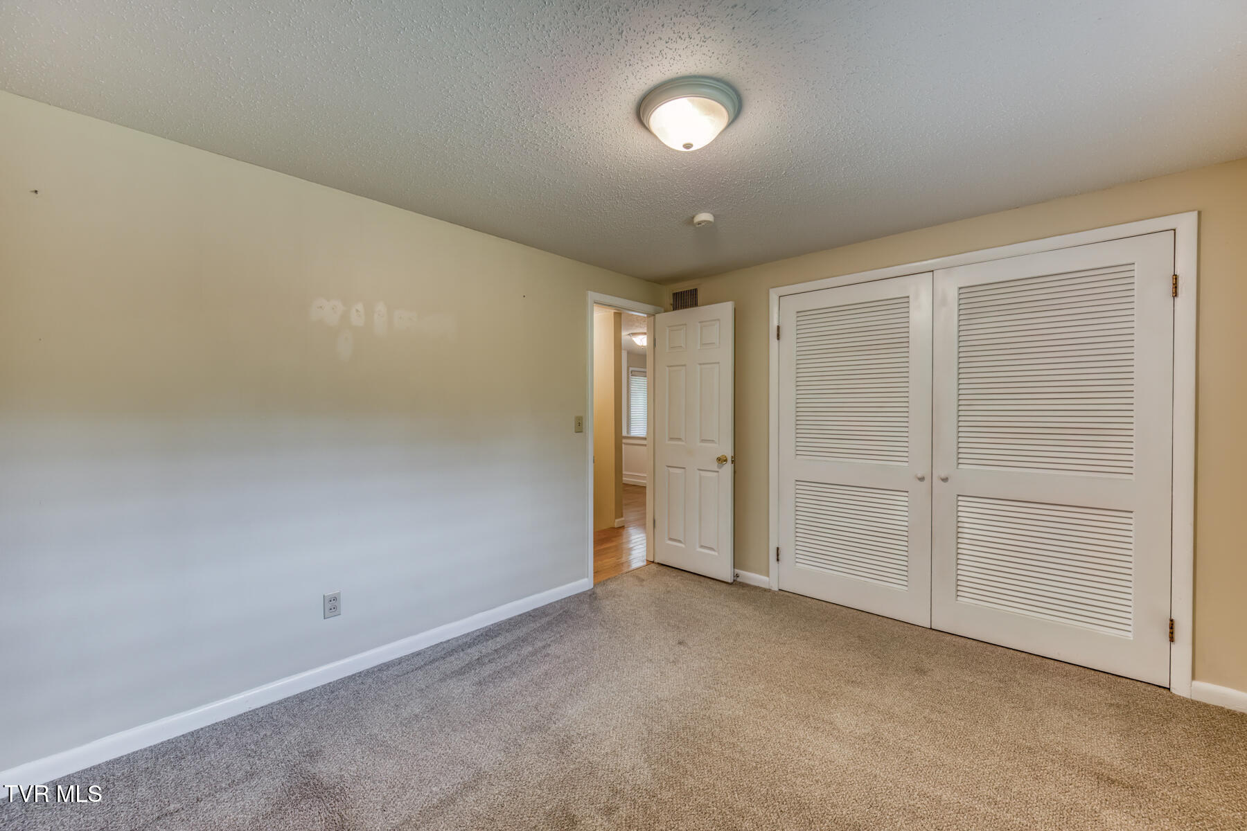 2233 Pendragon Road Kingsport, TN 37660 - Photo 25 of 64 2233 Pendragon Rd-28
